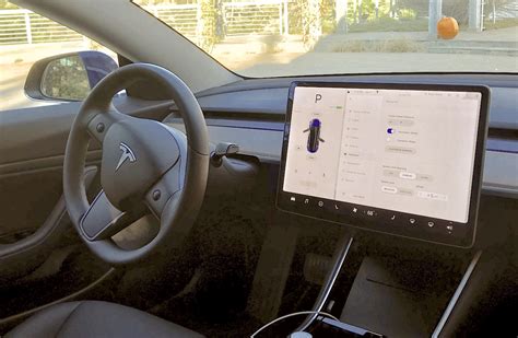 Tesla Model 3 Dashboard