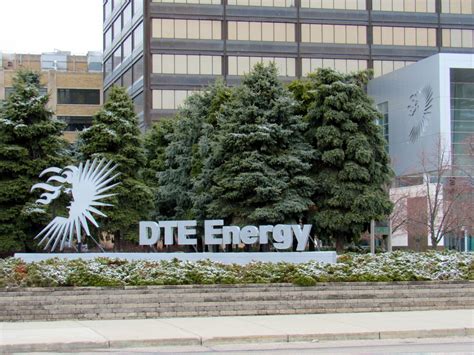 DTE Energy left more than 128,000 customers without power in 2022