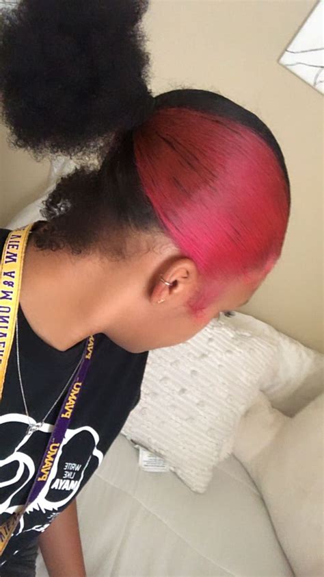 Pink skunk stripe | Hair stripes, Hair color streaks, Dyed natural hair