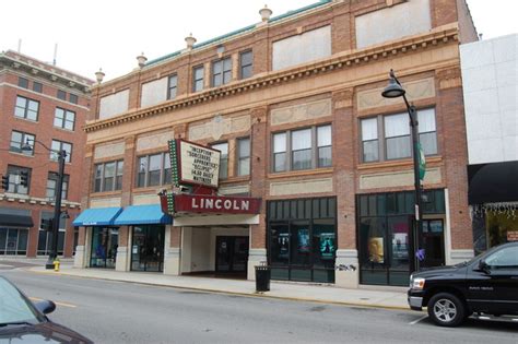 Lincoln Theatre in Belleville, IL - Cinema Treasures