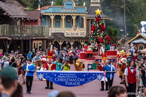 PHOTOS - Filming the 2023 Disney Parks Magical Christmas Day Parade at ...