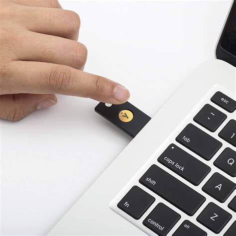 Yubico - YubiKey 5 NFC καινούργιο σφραγισμένο - Διάφορα - myPhone