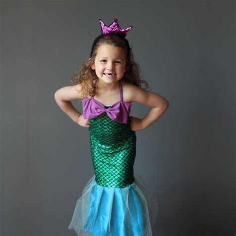 Arriba 30+ imagen mermaid outfit girl - Abzlocal.mx