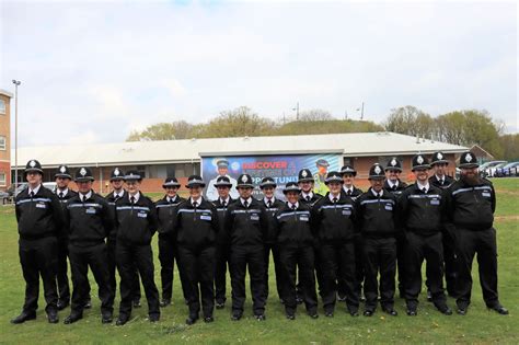 Hertfordshire Constabulary welcomes 19 new officers from a host of ...