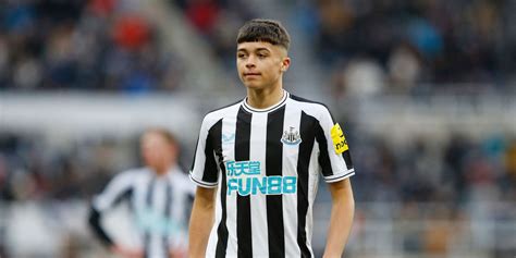 Newcastle: Howe could ditch Tonali for 'elegant' academy star