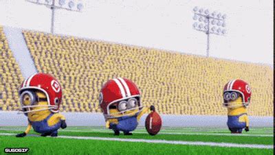 Kicking Field Goal GIF - Find & Share on GIPHY