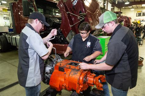 WyoTech: 5 Great Reasons To Enroll In A Diesel Mechanic Program