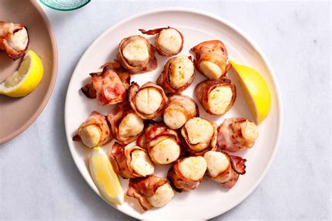 Easy Bacon-Wrapped Scallops Recipe