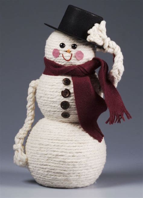 yarn DIY snowman for christmas *idea- use a pom juice bottle and a ping ...