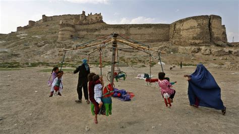 Photos: Kids in war-torn Afghanistan still know how to play