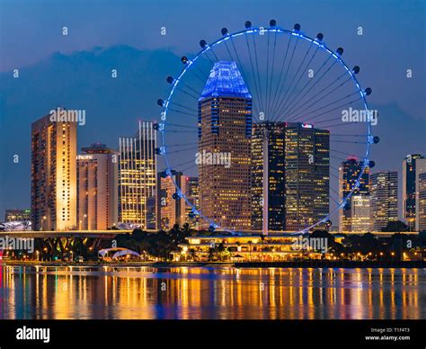 Singapore Flyer at Night, Singapore Stock Photo - Alamy