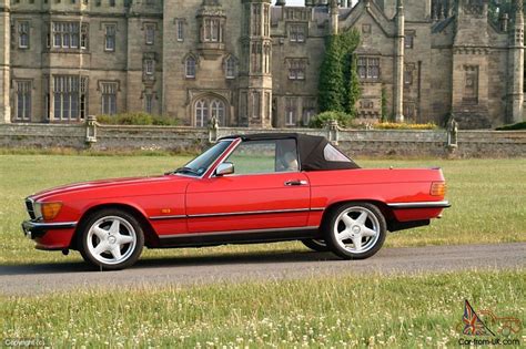 Mercedes Benz 500SL - classic convertible 1988 Signal Red Cream leather