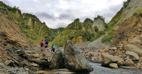 Mt. Pinatubo Private Day Hike Tour with 4x4 Ride, Lunch,