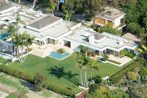 Inside Simon Cowell’s $24m Malibu mansion featuring six bedrooms, a ...