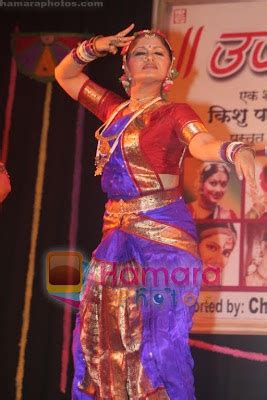 Sudha Chandran at Urja dance show in Nehru Centre on April 26th 2008 (7 ...