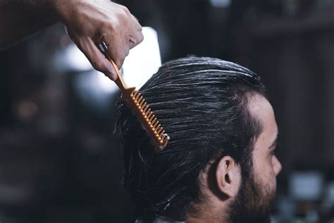 How To Treat A Scabby Scalp: A Step-By-Step Guide