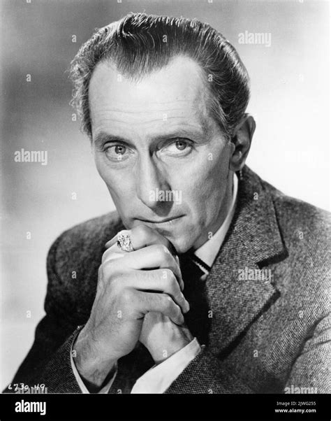 PETER CUSHING Portrait as Doctor / Professor Abraham Van Helsing in THE ...