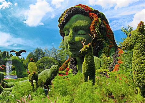 Check Out These Living Sculptures At Montreal's Botanical Gardens