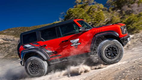 Ford Offers Bronco Raptor Owners Off-Roadeo Experience