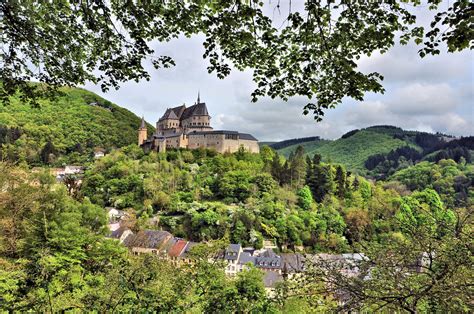 Château de Vianden in Vianden, Luxembourg - Encircle Photos