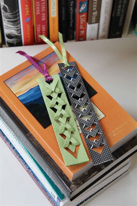 Cute DIY Bookmarks – OBSiGeN