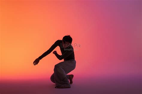 Male Dancer Silhouette Dancing Moves Picture And HD Photos | Free ...