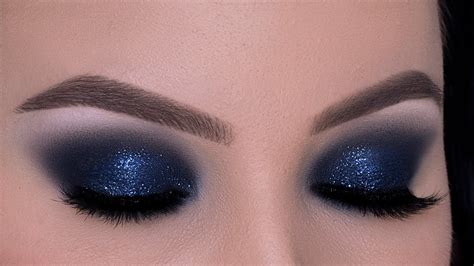 Navy Smokey Eyes Tutorial | Glitter Smokey Eye Look - YouTube