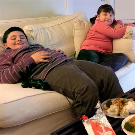 How to manage an overweight or obese child - Healthy Food Guide