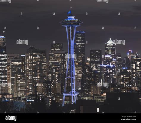 Seattle Skyline at Night Stock Photo - Alamy