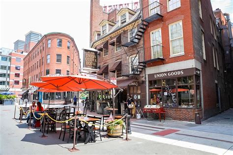 America’s Oldest Restaurant Reopened Yesterday—With Its First Ever Patio