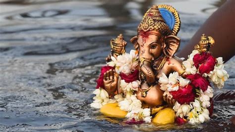 Ganesh Visarjan 2024: How to perform Ganpati Visarjan at home; know ...