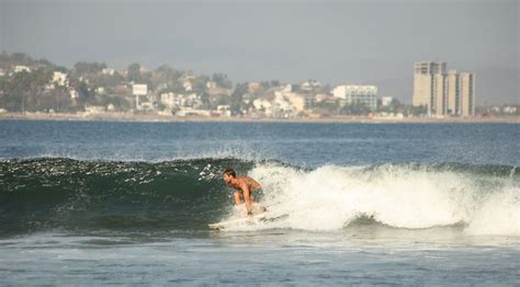 Surfing a Shipwreck - Manzanillo and Santiago Bay — Voyages of AGÁPE