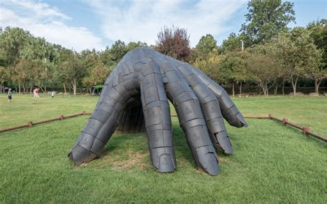 interesting_sculpture_of_a_hand_yongsan_family_park_seoul - The Seoul Guide