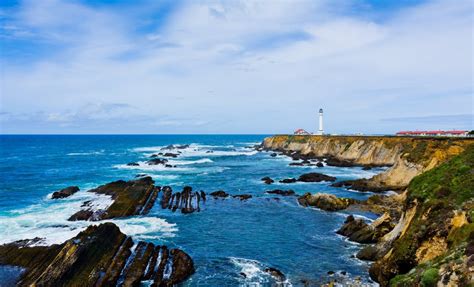 Point Arena Lighthouse, Point Arena, CA - California Beaches