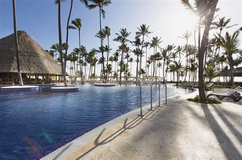 Welcome to the All-Inclusive Barceló Bávaro Beach Resort Complex