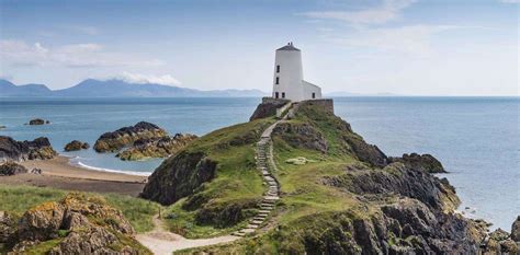 Anglesey Coastal Path Walking Holidays | Celtic Trails Holidays