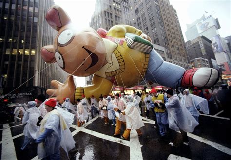 Macy's Thanksgiving Day Parade: Through the Years Photos | Image #71 ...