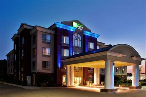 Holiday Inn Deals Near Monroe Regional Airport (MLU) | StayParkTravel