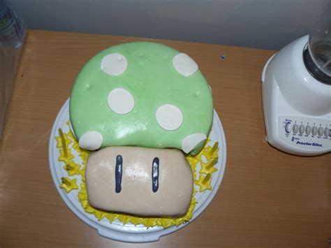 1Up Mario Mushroom - CakeCentral.com