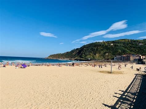 Zurriola Beach (San Sebastian - Donostia) - 2020 All You Need to Know ...