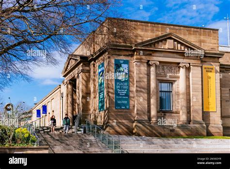 Park sheffield museum england uk hi-res stock photography and images ...