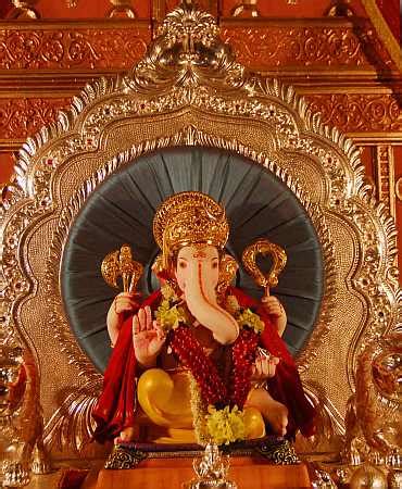 Manache Pacha Ganapati Of Pune - Health and Wealth