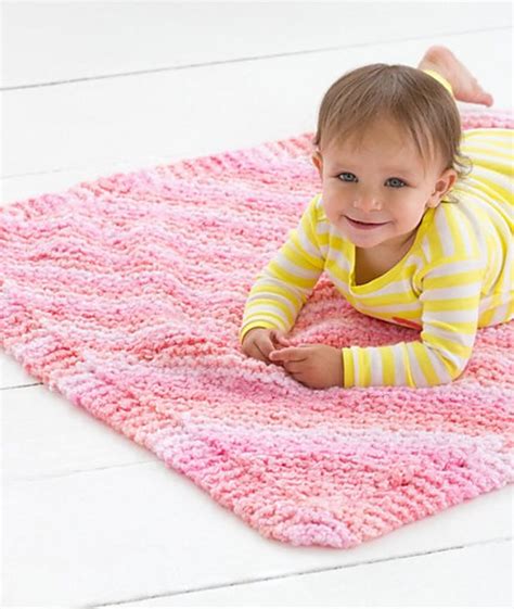 Ravelry: Cuddle Bug Baby Blanket pattern by Nancy J. Thomas