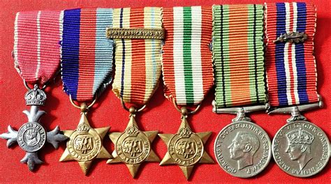 WW2 SET OF MINIATURE MEDALS SET 6 BRITISH AIR FORCE SERVICE ORDER ...