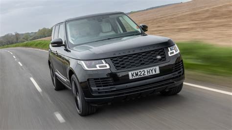 Range Rover L405 review: eschews sportiness for outright luxury Reviews ...