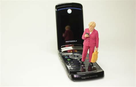 10 Best Cricket Flip Phones for Senior