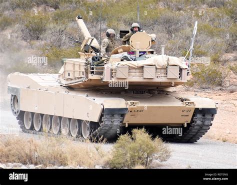 M1a2 sepv2 abrams tanks hi-res stock photography and images - Alamy