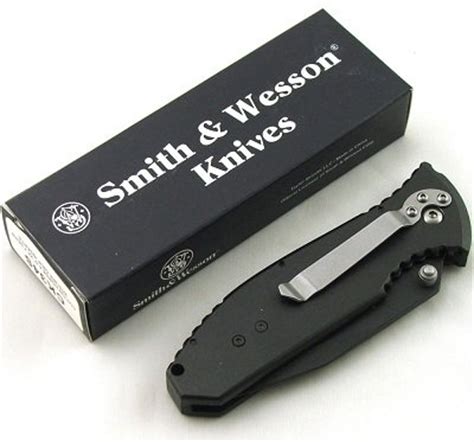 Smith and Wesson Knives and Best Smith & Wesson Knife Reviews