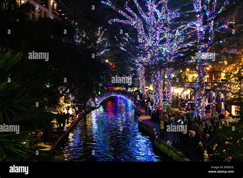 Riverwalk san antonio christmas hi-res stock photography and images - Alamy