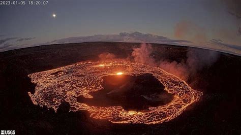 Volcán Kilauea vuelve a entrar en erupción luego de 4 meses inactivo